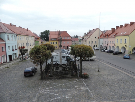 Lubomierz, Rynek, Fontanna św. Maternusa